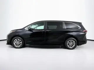 Toyota Sienna 2023 AWD XLE 7-Pasajeros 4p Mini-Van