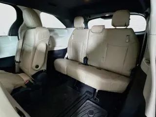 Toyota Sienna 2023 AWD XLE 7-Pasajeros 4p Mini-Van