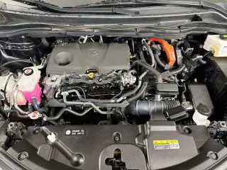 Toyota Sienna 2023 AWD XLE 7-Pasajeros 4p Mini-Van