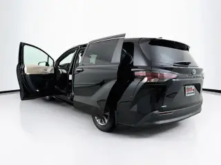 Toyota Sienna 2023 AWD XLE 7-Pasajeros 4p Mini-Van