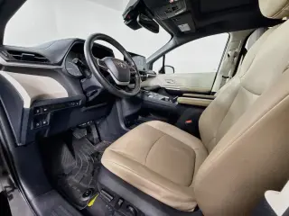 Toyota Sienna 2023 AWD XLE 7-Pasajeros 4p Mini-Van