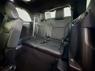 Land Rover Discovery 2023 AWD P360 Metropolitan Edition 4p SUV