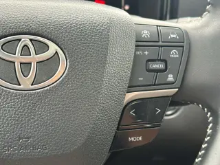 Toyota Camry 2025 SE 4p Sedan