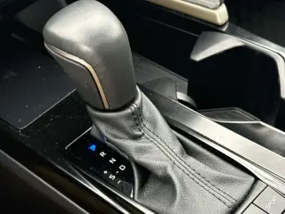 Toyota Camry 2025 SE 4p Sedan