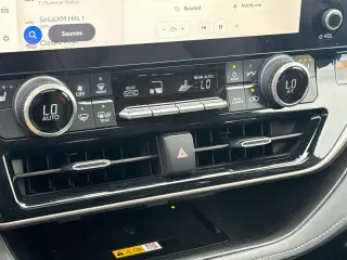 Toyota Highlander 2023 LE 4p SUV