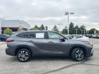 Toyota Highlander 2023 LE 4p SUV