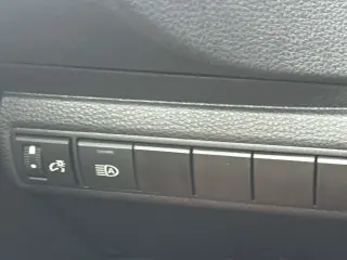 Toyota Corolla 2024 SE 4p Sedan