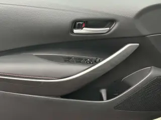 Toyota Corolla 2024 SE 4p Sedan