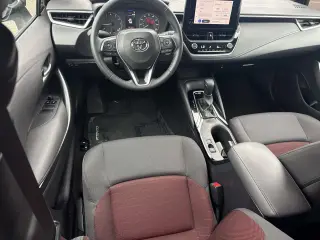 Toyota Corolla 2024 SE 4p Sedan