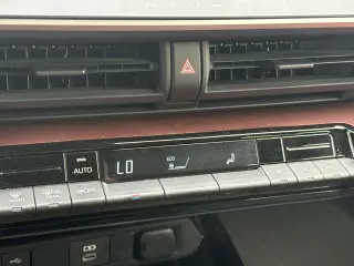 Toyota Prius Prime 2023 SE 4p Hatchback