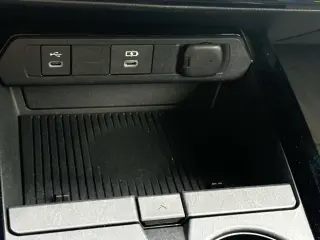 Toyota Prius Prime 2023 SE 4p Hatchback