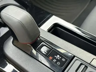 Toyota Prius Prime 2023 SE 4p Hatchback