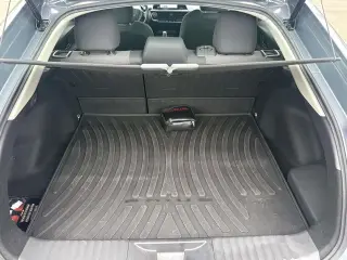 Toyota Prius Prime 2023 SE 4p Hatchback