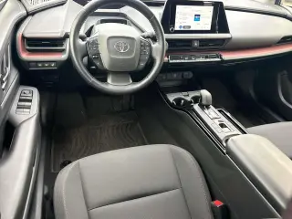 Toyota Prius Prime 2023 SE 4p Hatchback