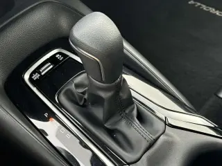 Toyota Corolla 2024 SE 4p Sedan