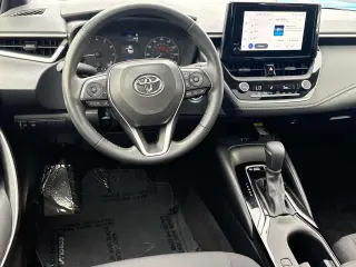 Toyota Corolla 2024 SE 4p Sedan