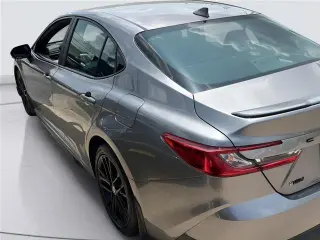 Toyota Camry 2025 SE Sedán 4p.