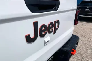 Jeep Gladiator 2026 4x4 Mojave 4p Crew Cab 5.0 ft. SB