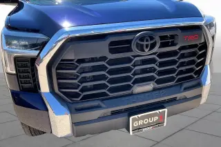Toyota Tundra 2024 4x4 SR5 4dr CrewMax Cab Pickup SB