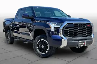 Toyota Tundra 2024 4x4 SR5 4dr CrewMax Cab Pickup SB