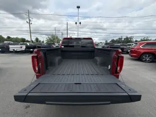 GMC Sierra 1500 Limited 2022 4x4 Denali 4dr Cabina Crew 5.8 pies SB