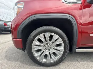 GMC Sierra 1500 Limited 2022 4x4 Denali 4dr Cabina Crew 5.8 pies SB