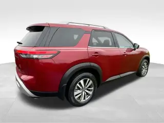 Nissan Pathfinder 2022 AWD SL 4dr SUV