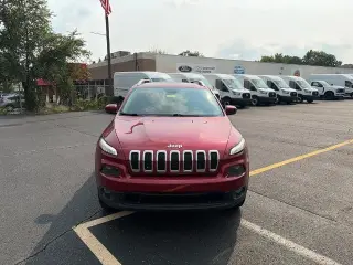 Jeep Cherokee 2017 4x4 Latitude 4p SUV