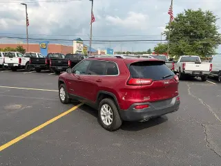 Jeep Cherokee 2017 4x4 Latitude 4p SUV