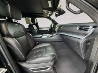 Jeep Grand Wagoneer 2023 4x4 Serie II 4p SUV