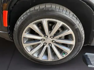 Jeep Grand Wagoneer 2023 4x4 Serie II 4p SUV