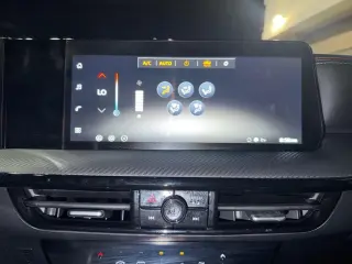 Nissan Kicks 2026 SR 4dr Crossover