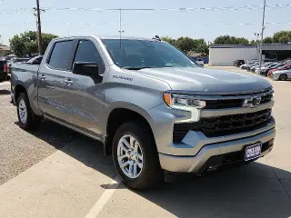Chevrolet Silverado 1500 2024 4x4 RST Cabina doble de 4 puertas 6.6 pies SB
