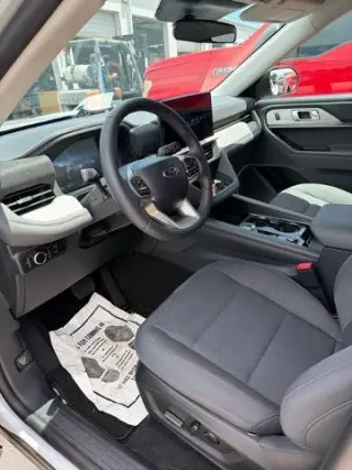 Ford Explorer 2026 AWD Active 4p SUV