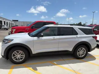 Ford Explorer 2026 AWD Active 4p SUV