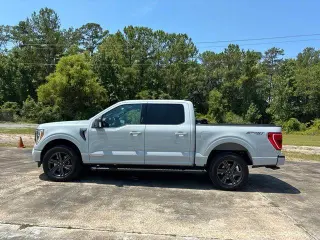 Ford F-150 2023 4x4 XLT 4p SuperCrew 6.5 ft. SB