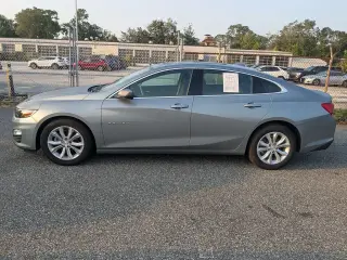 Chevrolet Malibu 2024 LT Sedán de 4 puertas con paquete 1LT