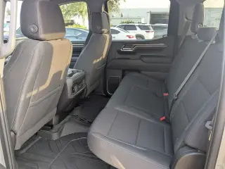 Chevrolet Silverado 1500 2024 4x4 RST 4 puertas Cabina Crew 5.8 ft. SB