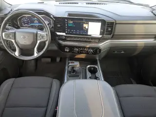 Chevrolet Silverado 1500 2024 4x4 RST 4 puertas Cabina Crew 5.8 ft. SB