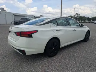 Nissan Altima 2022 2.5 S Sedán de 4 puertas