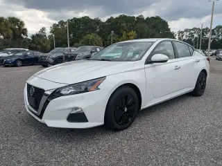 Nissan Altima 2022 2.5 S Sedán de 4 puertas