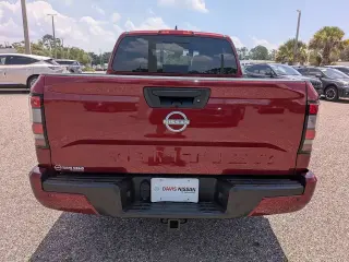 Nissan Frontier 2025 4x2 SV 4p Cab Doble Puerta 5 pies de caja