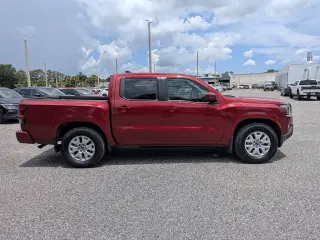 Nissan Frontier 2024 4x2 S 4p Cabina Crew 5 pies SB