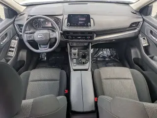 Nissan Rogue 2025 SV 4p Crossover