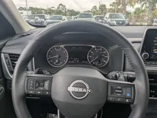 Nissan Rogue 2025 SV 4p Crossover