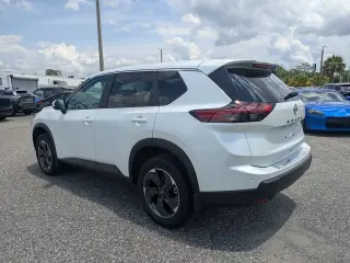 Nissan Rogue 2025 SV 4p Crossover