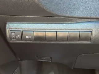 Toyota Corolla 2024 LE Sedán 4p