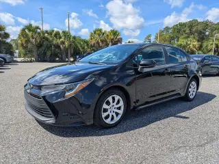 Toyota Corolla 2024 LE Sedán 4p