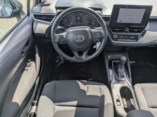 Toyota Corolla 2025 LE 4p Sedan
