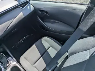 Toyota Corolla 2025 LE 4p Sedan